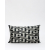 Διακοσμητική Μαξιλαροθήκη Αργαλειού Boho Ikat 35x60cm Μαύρο Pennie 212043-03